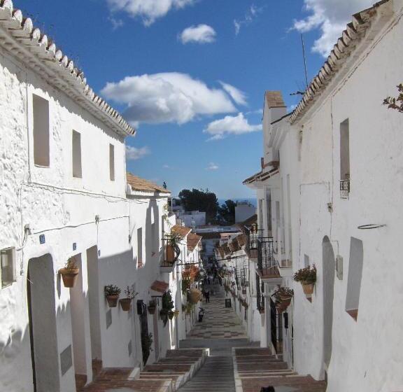 Calahonda Terrace Pueblo Apartment By Ghr Rentals