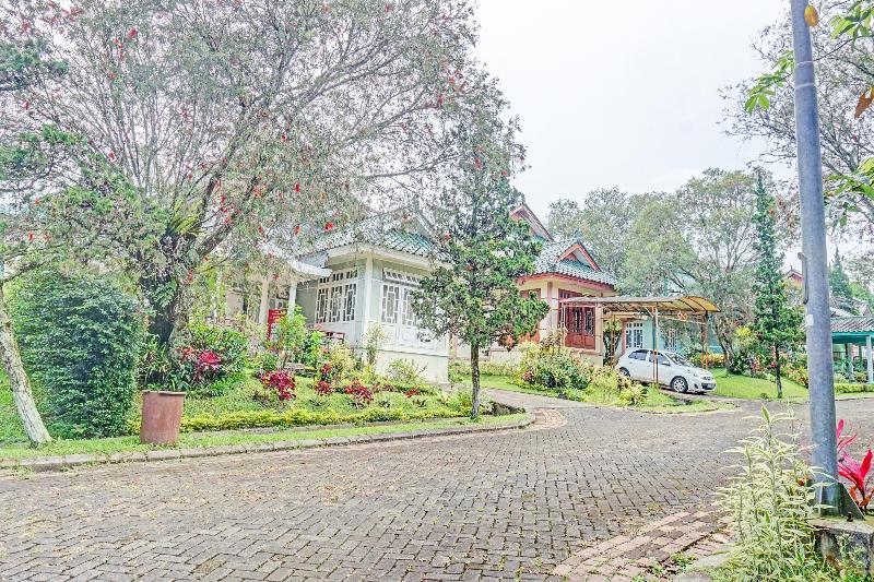 Hotel Spot On 91225 Kota Bunga Homestay Syariah