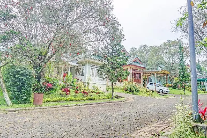 Hotelli Spot On 91225 Kota Bunga Homestay Syariah