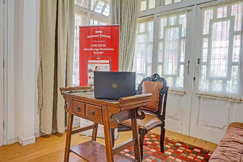 Hotelli Spot On 91225 Kota Bunga Homestay Syariah