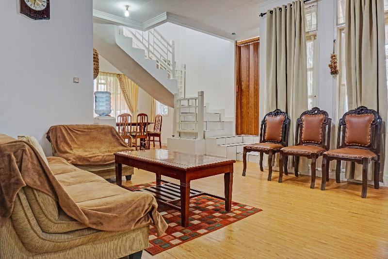 Hotel Spot On 91225 Kota Bunga Homestay Syariah