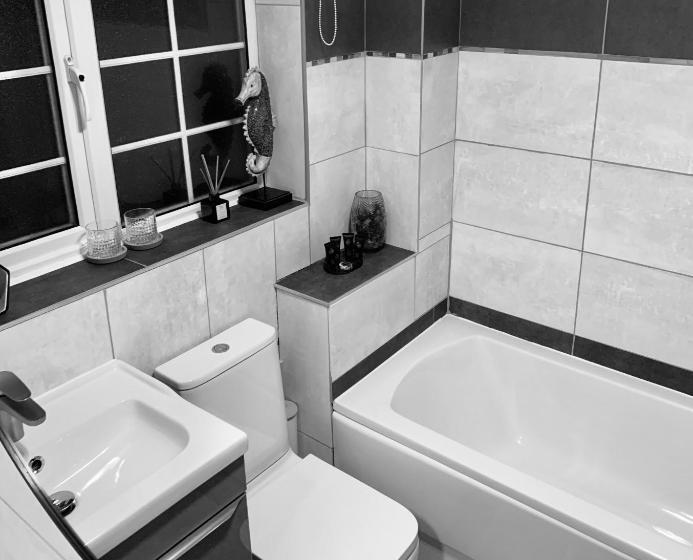 The Lake House, Woking