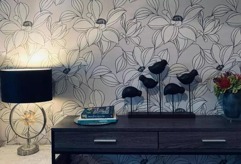 The Lake House, Woking