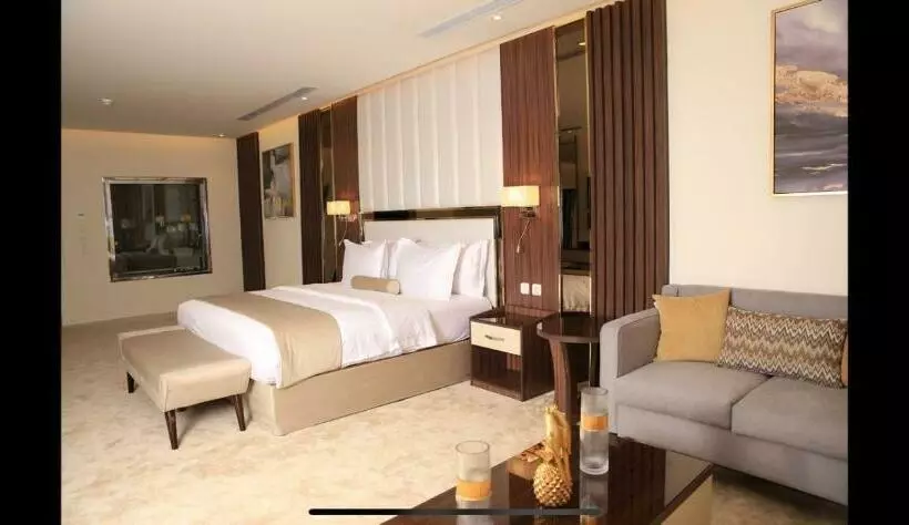 Hotelli White House Apartments