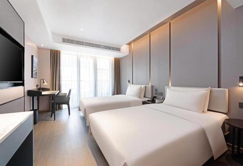 Atour Hotel Xishuangbanna Jinghong Gaozhuang Starlight Night Market