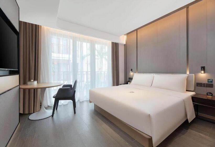 Atour Hotel Xishuangbanna Jinghong Gaozhuang Starlight Night Market