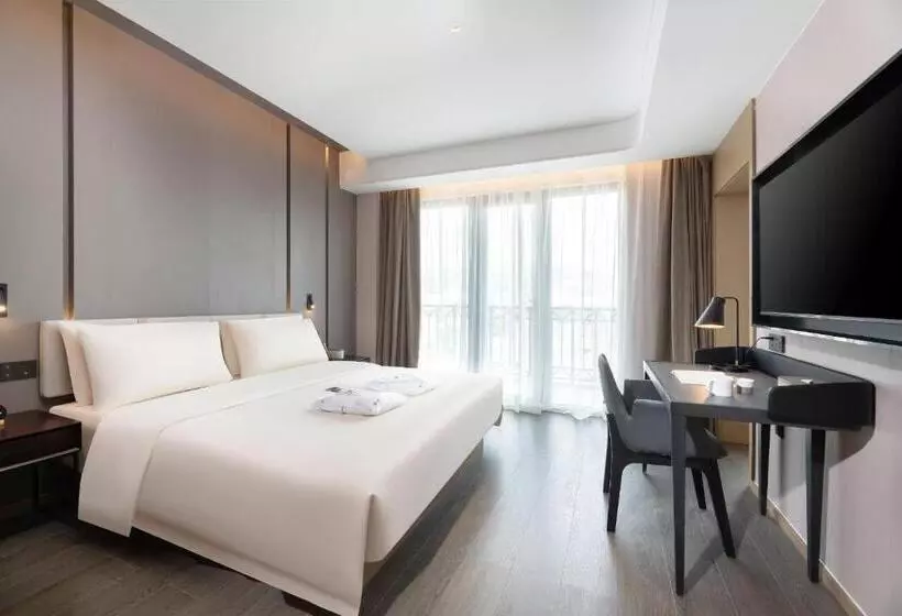 Atour Hotel Xishuangbanna Jinghong Gaozhuang Starlight Night Market