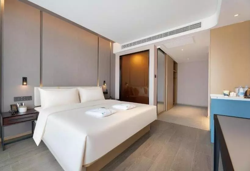 Atour Hotel Xishuangbanna Jinghong Gaozhuang Starlight Night Market
