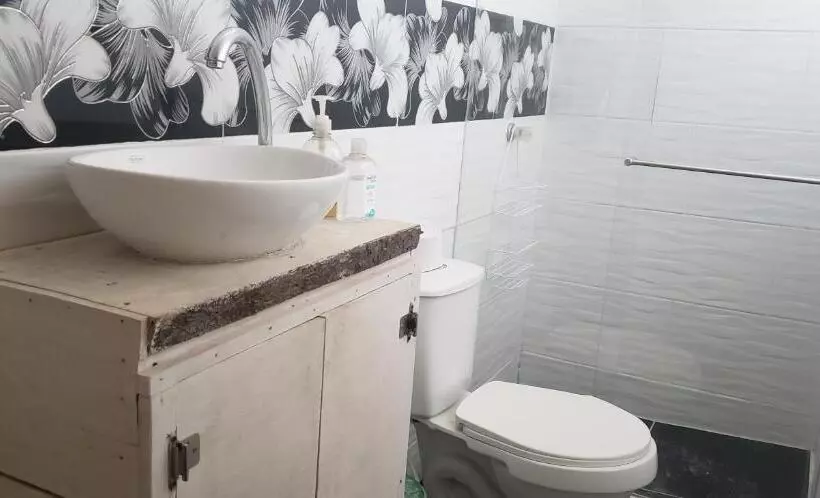 Cabaña Colibries Con Parqueo Gratis En Calarca
