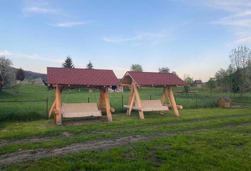 Casuta Vanatorului Campulung Moldovenesc