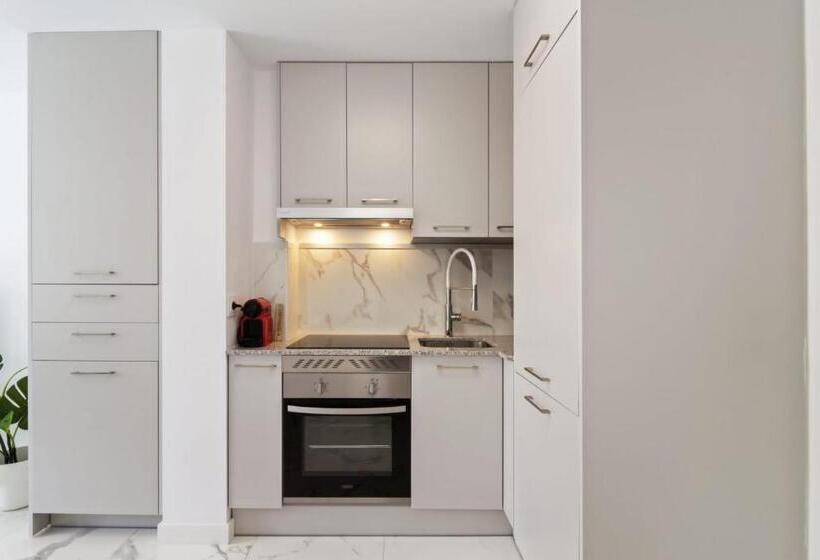 Cozy Beach Apartment