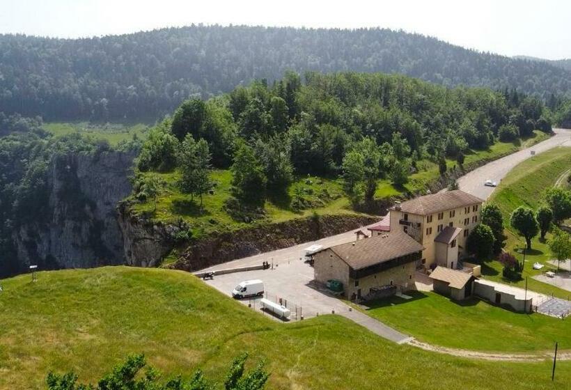 Hostel Quartier Libre