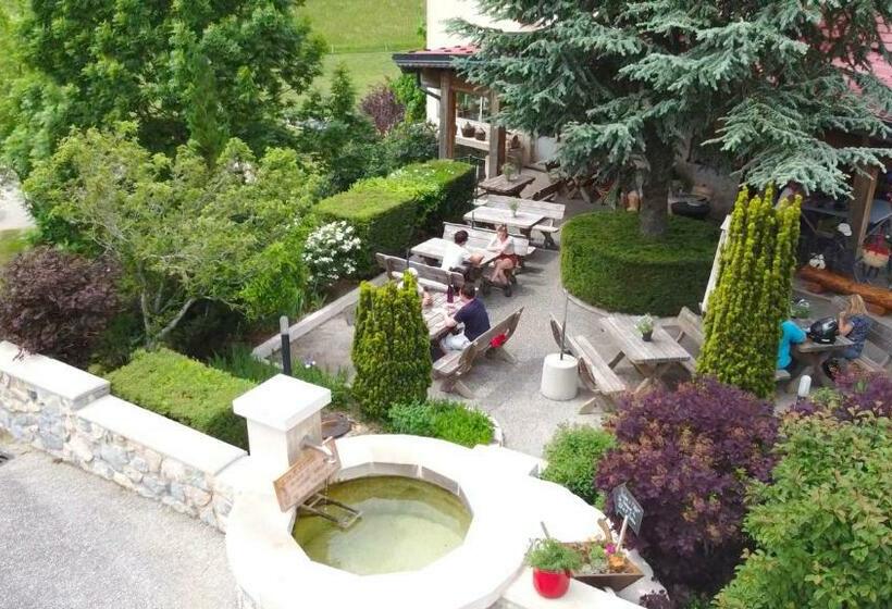 Hostel Quartier Libre