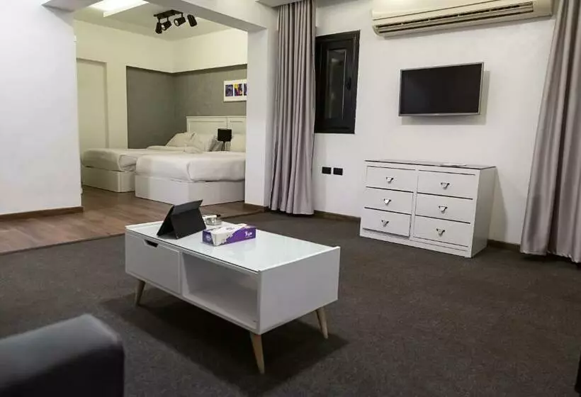 هتل Nile Villa