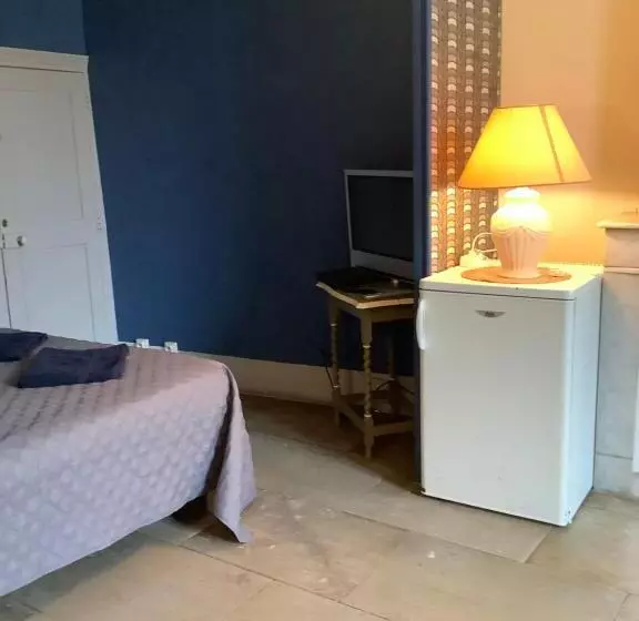 Majatalo Au Soleil D Armand