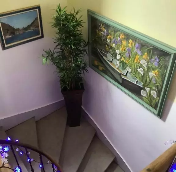 Majatalo Au Soleil D Armand