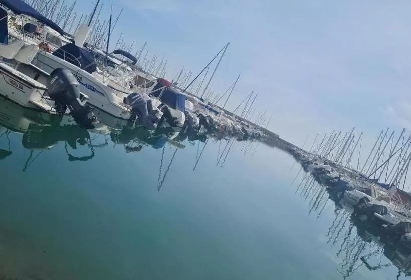 Majatalo Au Soleil D Armand