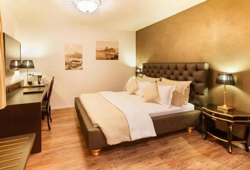 Business Hotel First