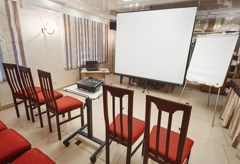 Отель Amaks Polyarnaya Zvezda