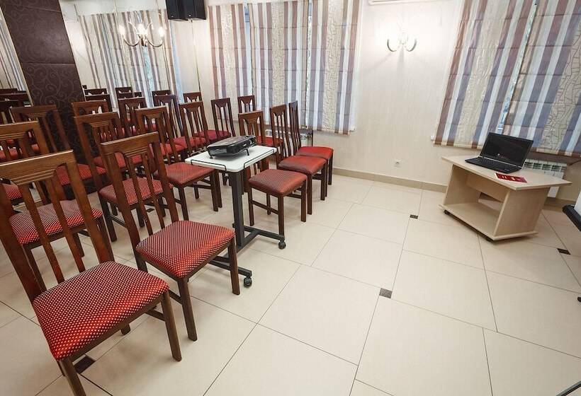 酒店 Amaks Polyarnaya Zvezda