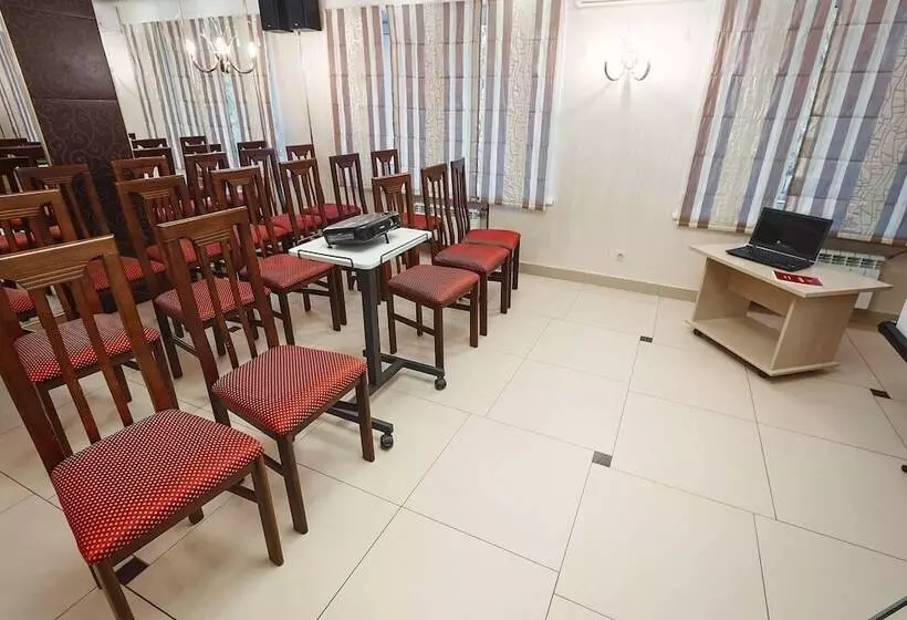 Отель Amaks Polyarnaya Zvezda