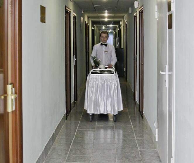 酒店 Amaks Polyarnaya Zvezda