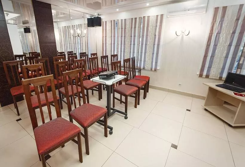 Отель Amaks Polyarnaya Zvezda