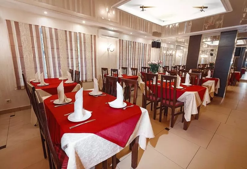 Отель Amaks Polyarnaya Zvezda