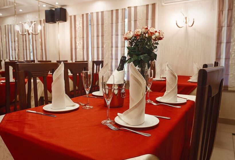 酒店 Amaks Polyarnaya Zvezda