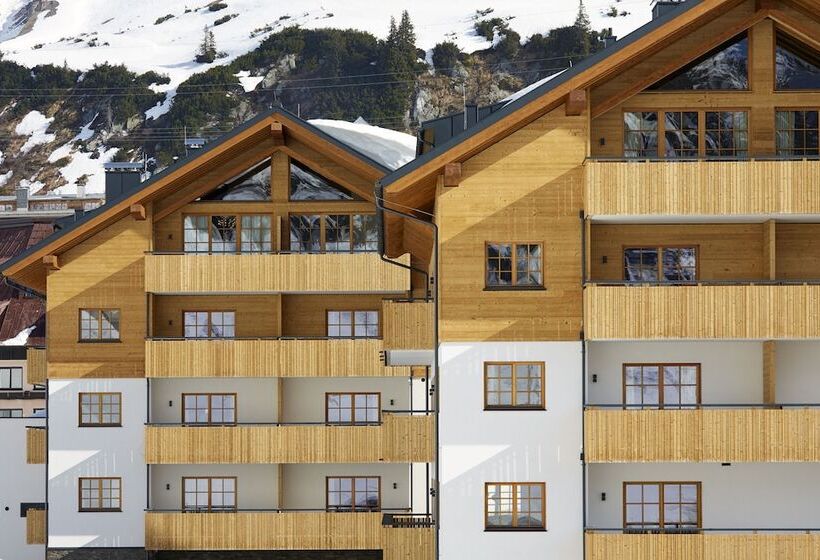 هتل Arlberg Hospiz Chalet Suiten