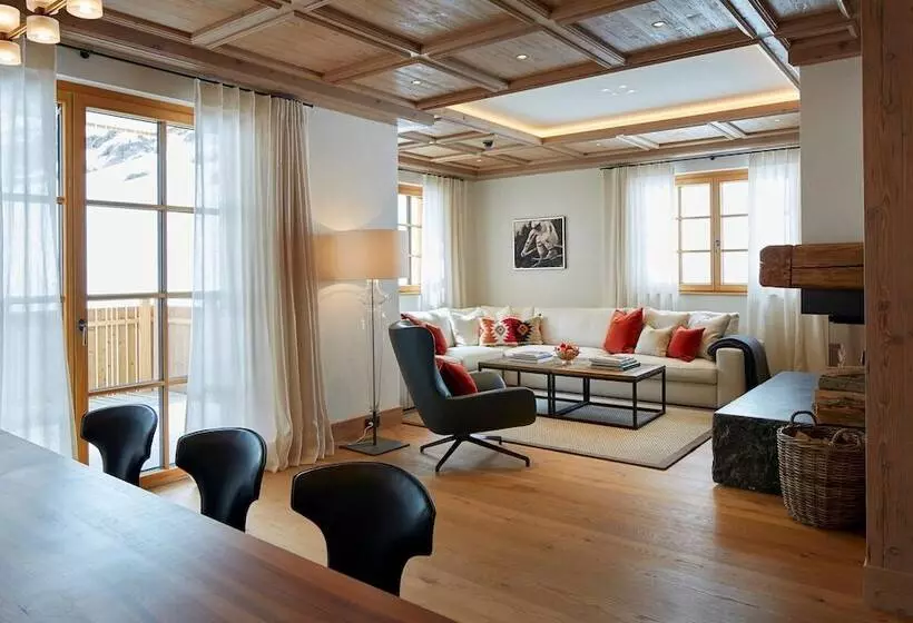 ホテル Arlberg Hospiz Chalet Suiten