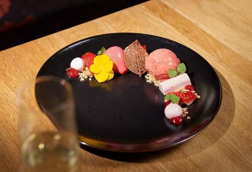 هتل Babylon Heerhugowaard Alkmaar