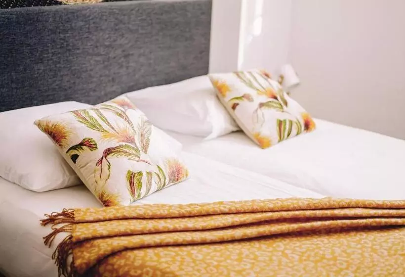 هتل Boutique Lodge Zandvoort