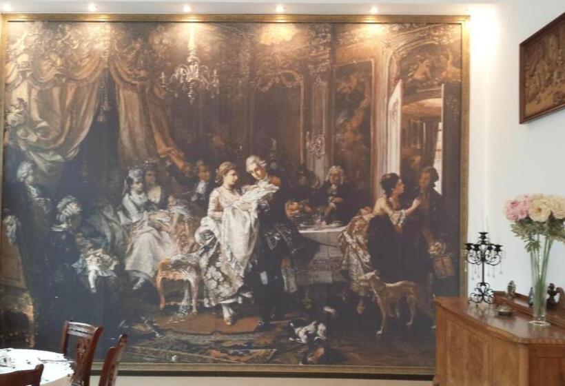 酒店 Coroana Moldovei