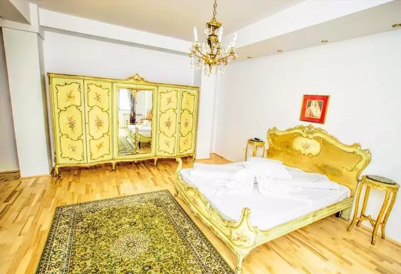 هتل Coroana Moldovei