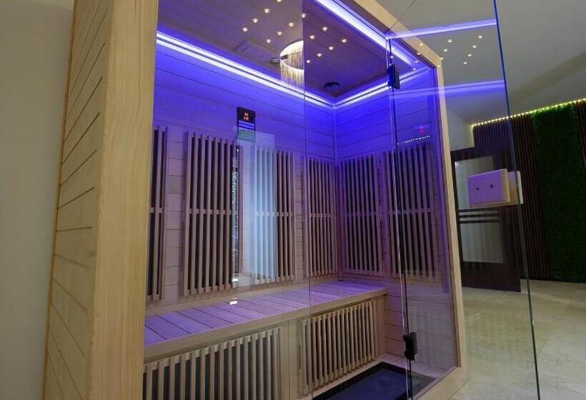 酒店 Coroana Moldovei