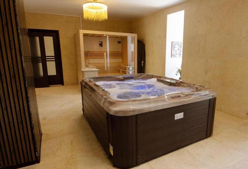 酒店 Coroana Moldovei