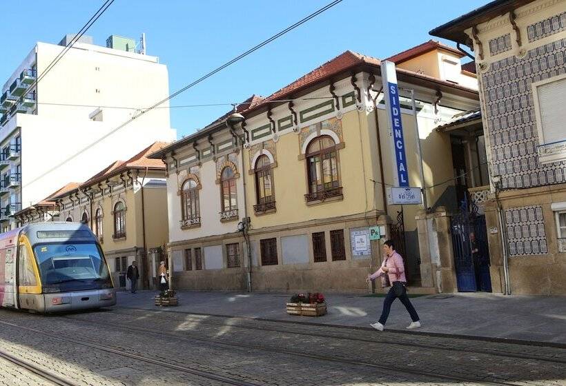 هتل D' El Rei B&b