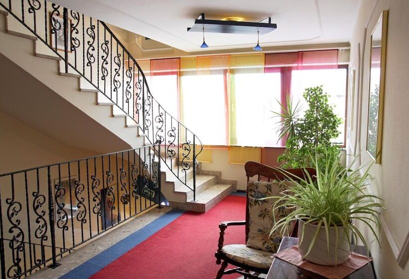 فندق Der Stockinger