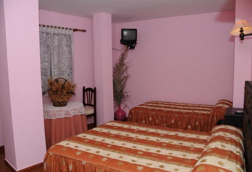 酒店 El Manantial De Gredos