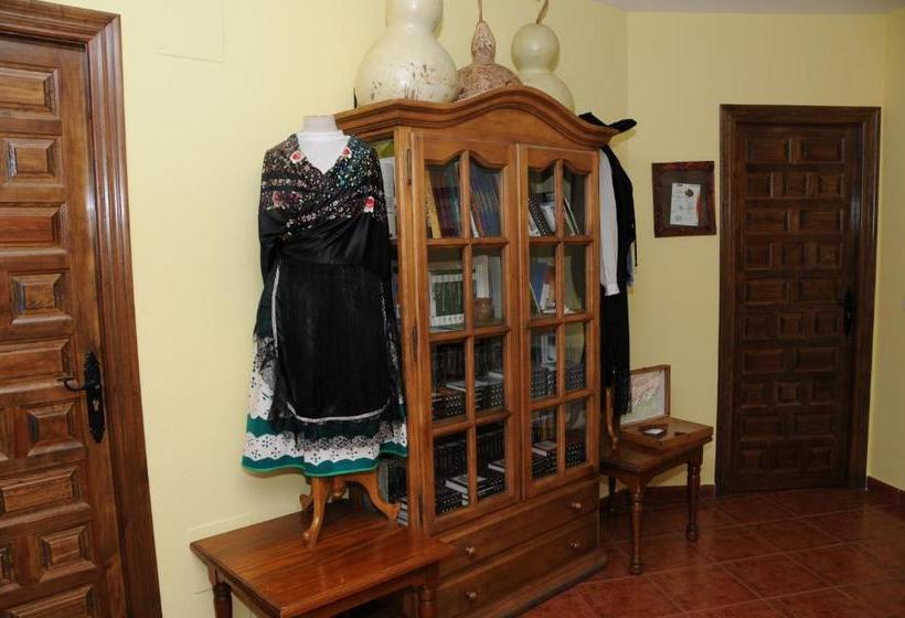 酒店 El Manantial De Gredos