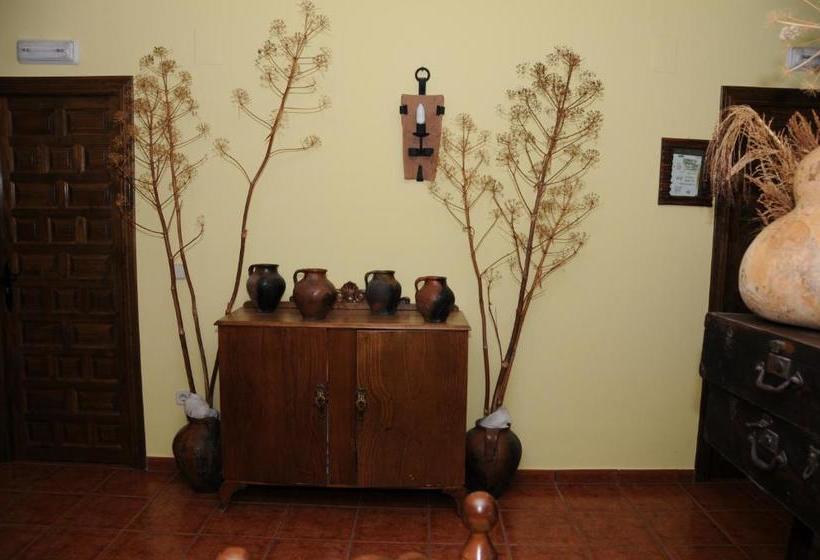 酒店 El Manantial De Gredos