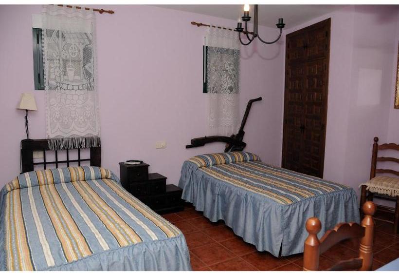 酒店 El Manantial De Gredos