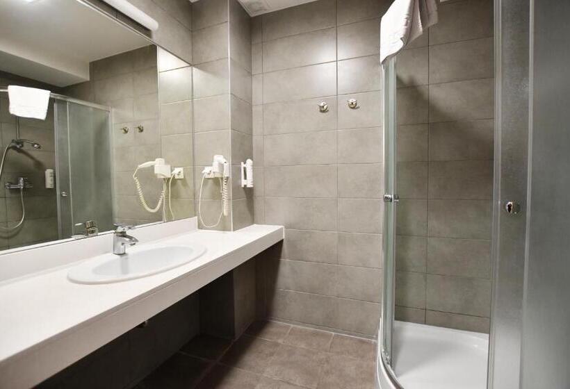 Отель Geovita Dźwirzyno