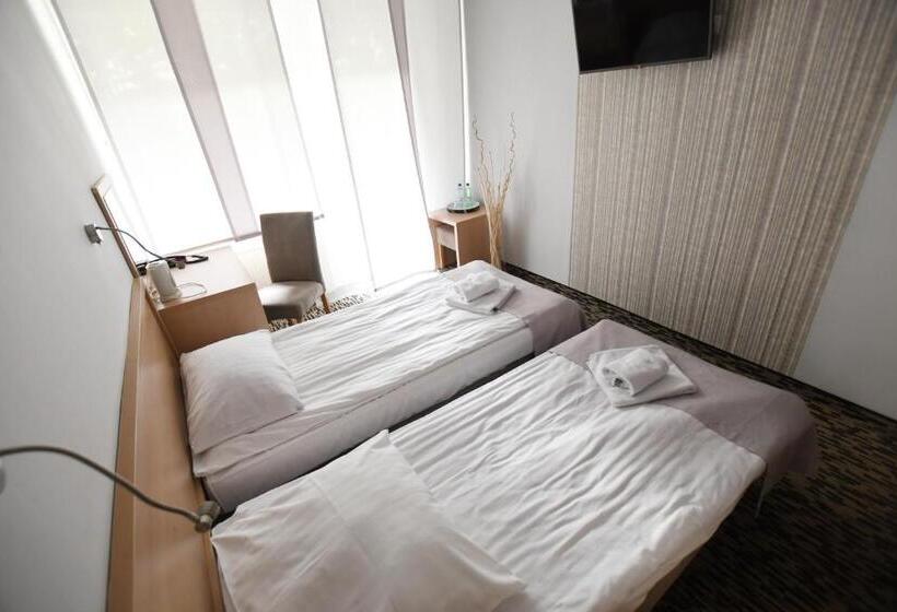 Отель Geovita Dźwirzyno