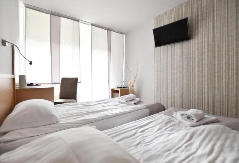 Отель Geovita Dźwirzyno