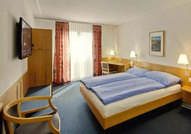 酒店 Good Night Inn