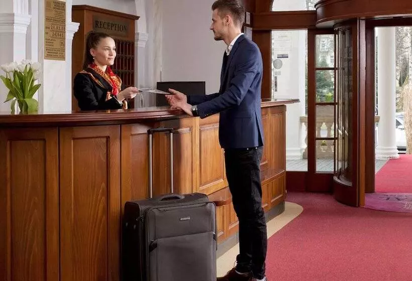 هتل Imperial Spa & Kur