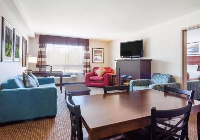 בית מלון כפרי Ramada By Wyndham Creston