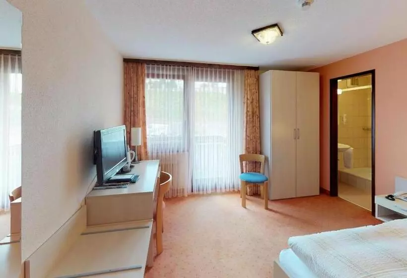 هتل Restaurant Seegarten Marina